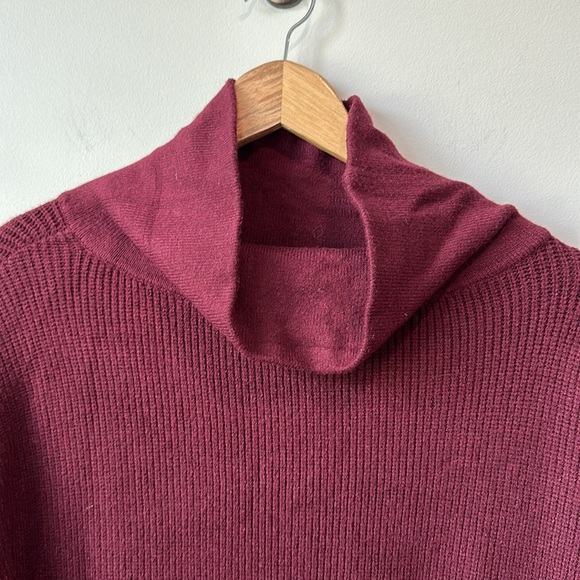 NWT Devotion by Cyrus Turtleneck Tunic Knit Sweater S - Picture 3 of 5